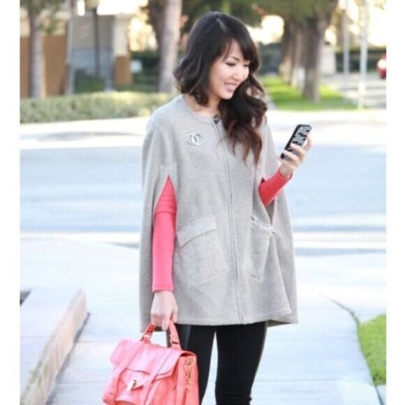 Anthropologie Sweaters - Anthropologie Saturday Sunday Cape Whimbrel Fleece Full Zip Poncho